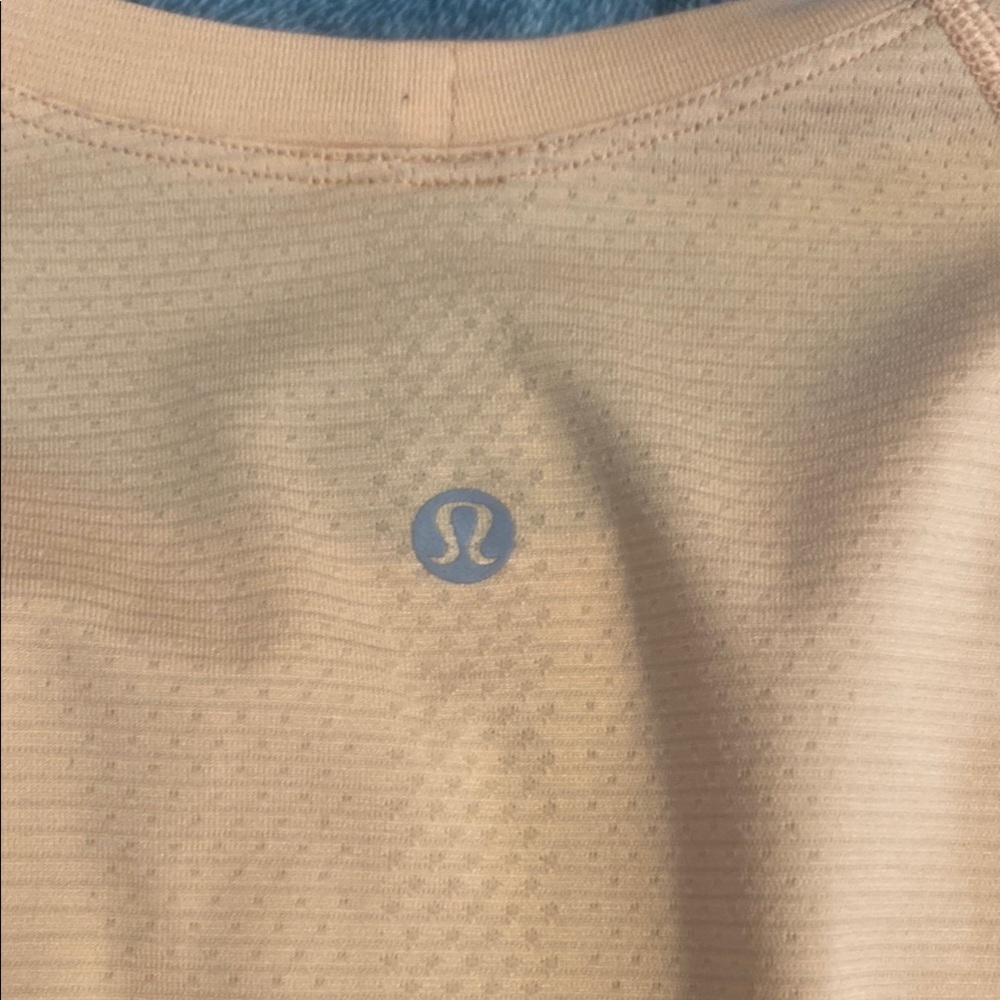 lululemon athletica Beige Short Sleeve Tee